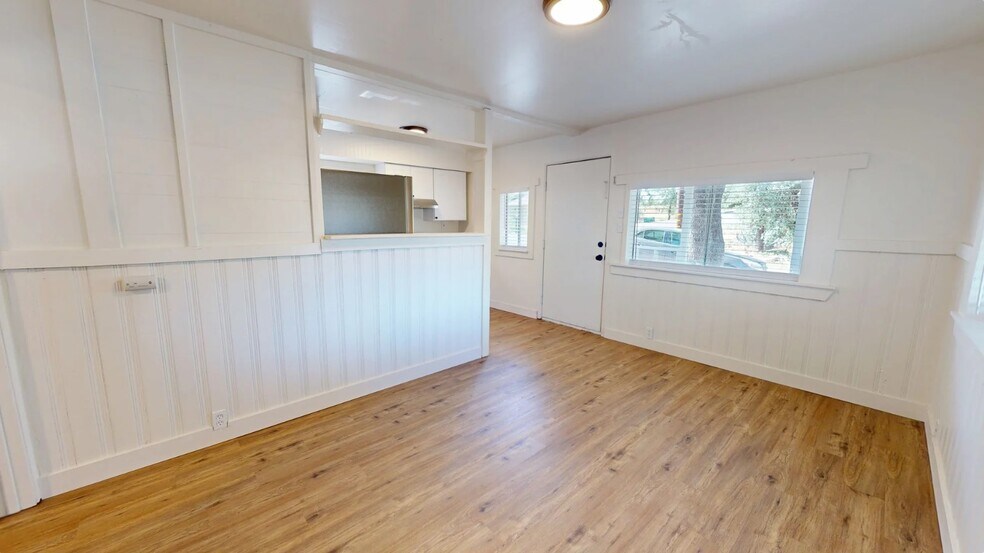 More Photos Of 2715 Twin View Blvd, Shasta Lake Multifamily For Sale