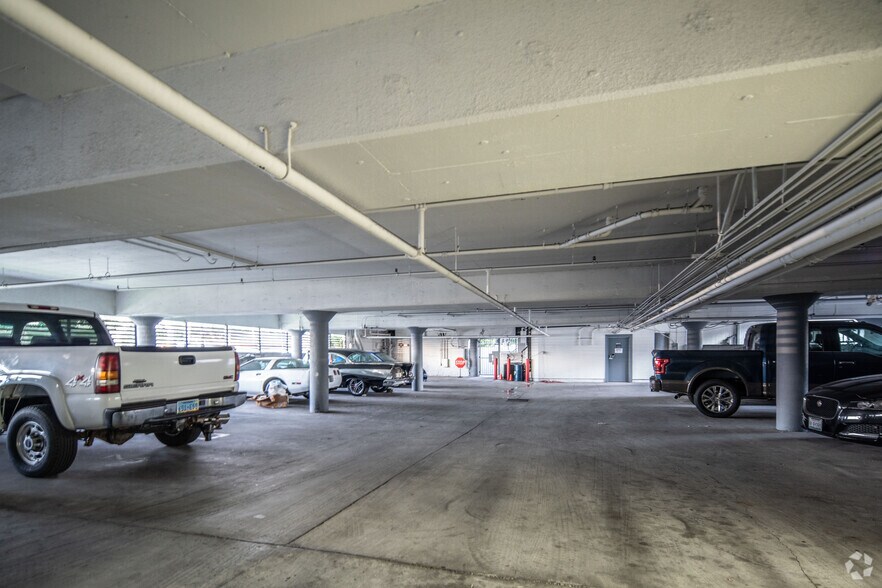 More Photos Of 5155 W Rosecrans Ave, Hawthorne Loft Creative Space For Sale