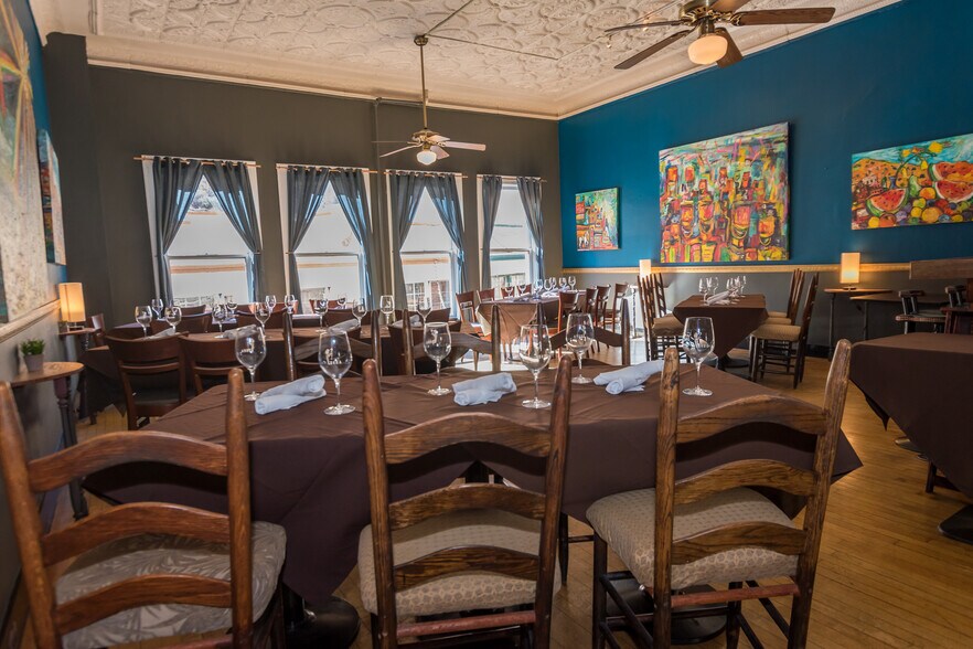 More Photos Of 35 Main St, Bisbee Restaurant For Sale