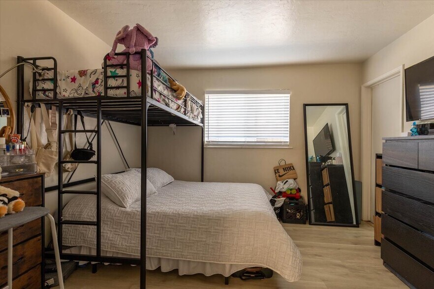 More Photos Of 2041 Beatrice Ct, San Jose Apartments For Sale