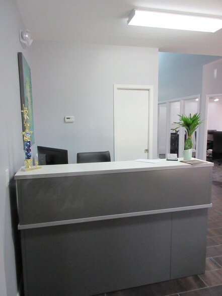 More Photos Of 1803 Whites Rd, Kalamazoo Office For Lease