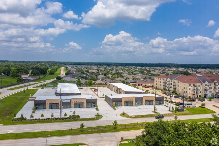 More Photos Of 16726 Huffmeister Rd, Cypress Freestanding For Lease