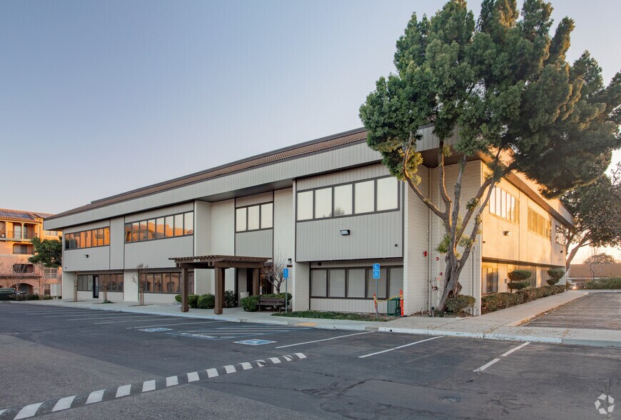 More Photos Of 10430 De Anza Blvd, Cupertino Medical For Lease