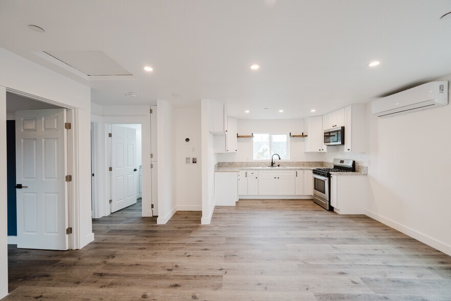 More Photos Of 912 E Commonwealth Ave, Fullerton Apartments For Sale