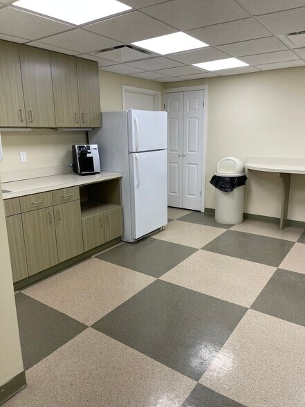 More Photos Of 212 Elm St, New Canaan Office For Lease