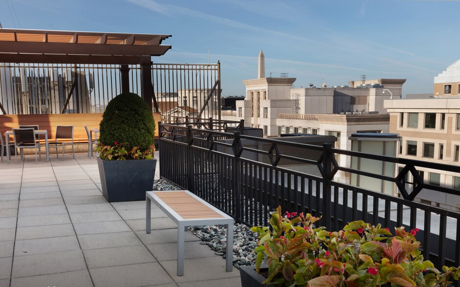 More Photos Of 1250 H St NW, Washington Office For Lease