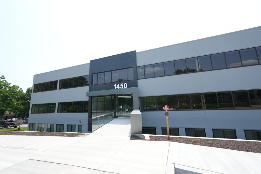 More Photos Of 1450 Research Blvd, Rockville Office For Lease
