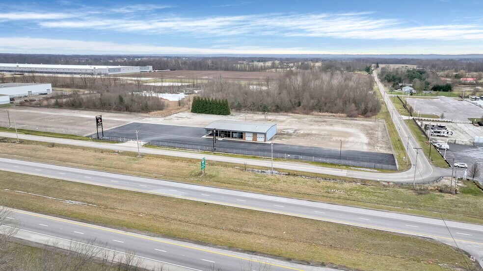 More Photos Of 10967 Columbus Pky, Pataskala Service For Lease