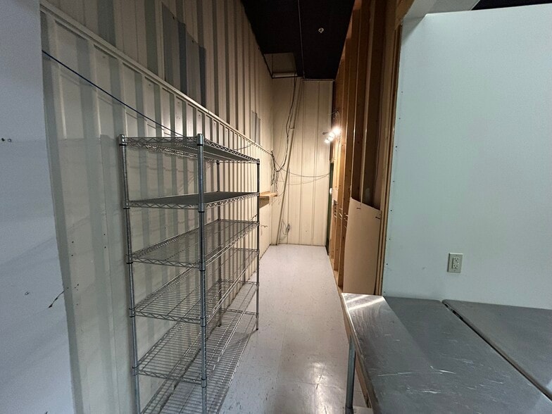 More Photos Of 198 George St, Beckley Research And Development For Lease