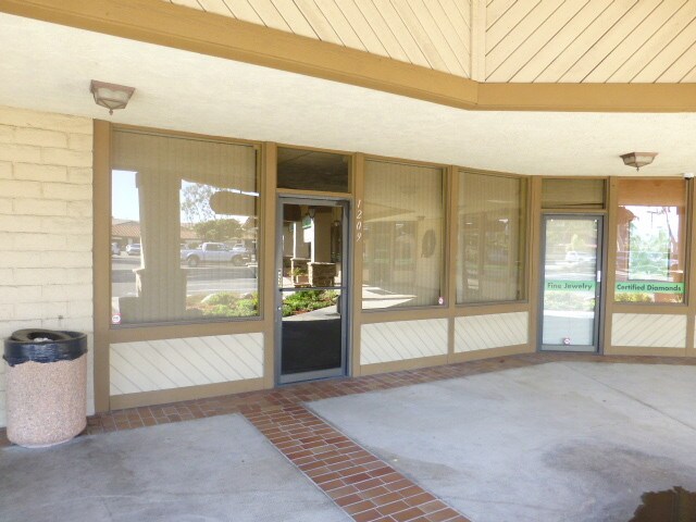 More Photos Of 1267-1281 E Imperial Hwy, Placentia Unknown For Lease