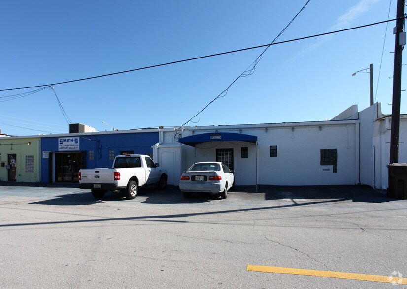 More Photos Of 831-845 N Federal Hwy, Fort Lauderdale Storefront For Lease