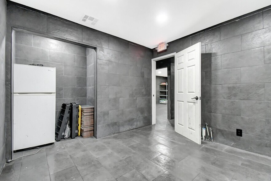 More Photos Of 2160 NW 24th St, Fort Lauderdale Land For Sale