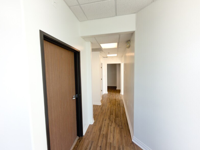 More Photos Of 10557 Juniper Ave, Fontana Warehouse For Lease