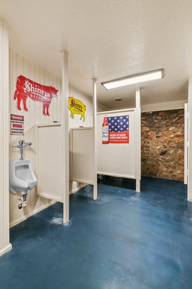 More Photos Of 5200 Doniphan Dr, El Paso Bar For Sale