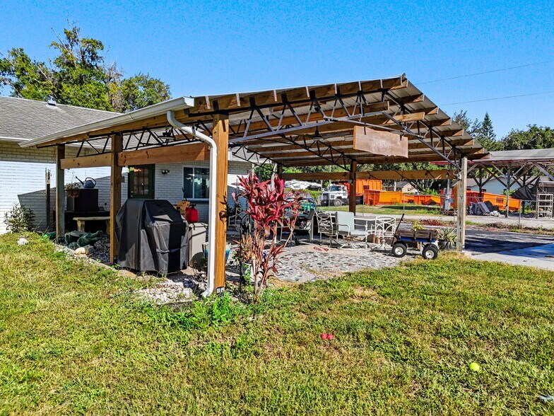 More Photos Of 7813 Leo Kidd Ave, Port Richey Flex For Sale
