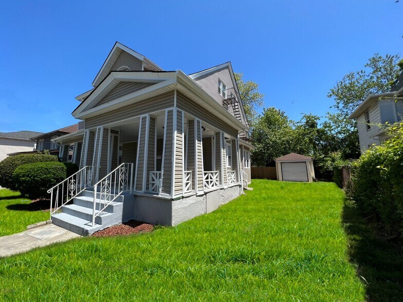 More Photos Of 1040 McBride St, Far Rockaway Apartments For Sale