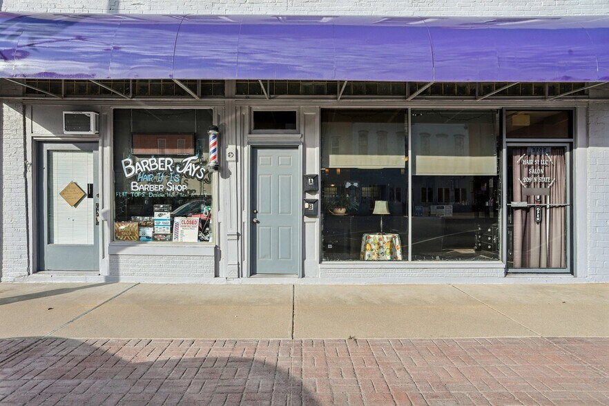 More Photos Of 209 N State St, Litchfield Storefront Retail Residential For Sale