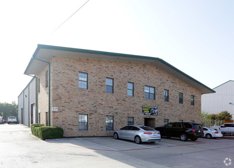 More Photos Of 205 Wilcox St, McKinney Light Manufacturing For Lease