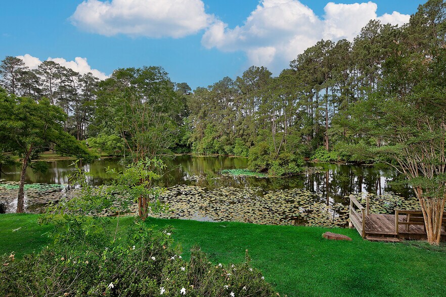 More Photos Of 15598 Bedford Ln, Conroe Specialty For Sale