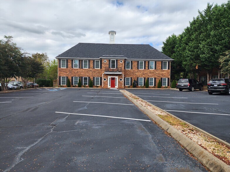 More Photos Of 3325 Healy Dr, Winston-Salem Office For Lease
