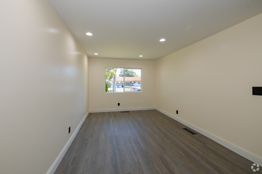 More Photos Of 3625 Mission Ave, Carmichael Medical For Lease