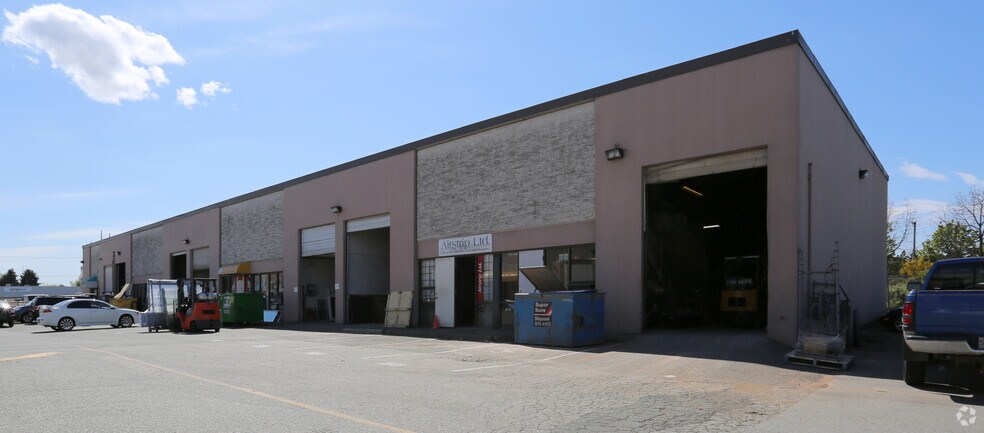 More Photos Of 11031 Bridgeport Rd, Richmond Warehouse For Lease