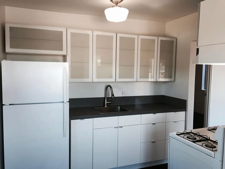 More Photos Of 834 Laguna Ave, Los Angeles Apartments For Sale