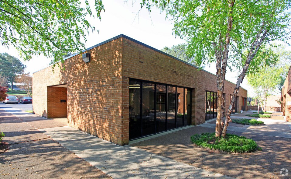 More Photos Of 9047 Executive Park Dr, Knoxville Office For Lease
