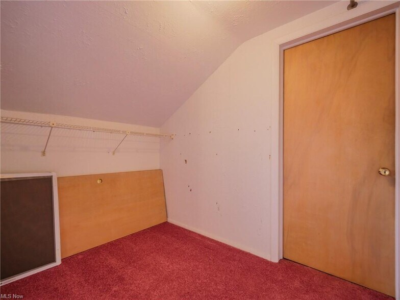 More Photos Of 31255 Lorain Rd, Cleveland Office Residential For Sale