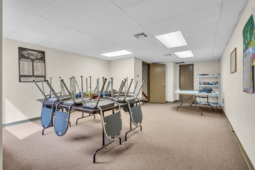 More Photos Of 727 4th St, Healdton Specialty For Sale