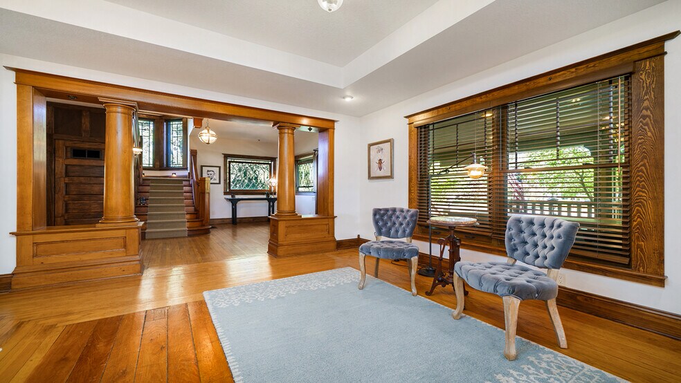 More Photos Of 409 N State St, Franklin Grove Hotel For Sale