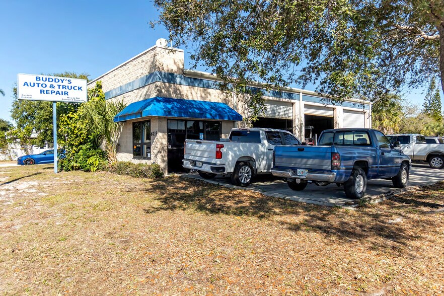 More Photos Of 6735 14th St, Bradenton Auto Repair For Sale