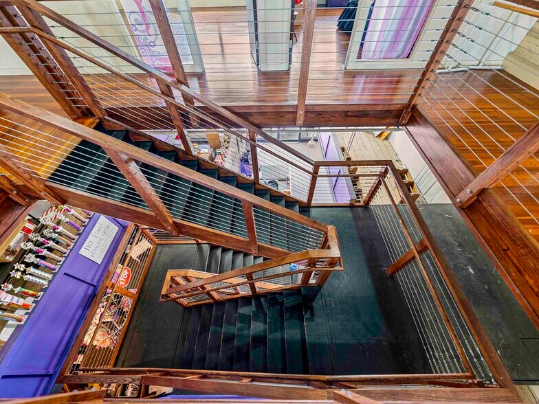 More Photos Of 247 E Stuart Ave, Lake Wales Storefront For Lease