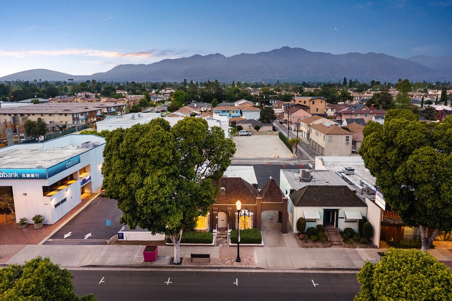 More Photos Of 9511 Las Tunas Dr, Temple City Medical For Sale