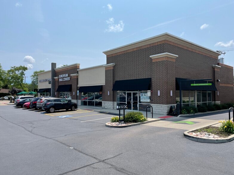 More Photos Of 5225-5237 Touhy Ave, Skokie Freestanding For Lease