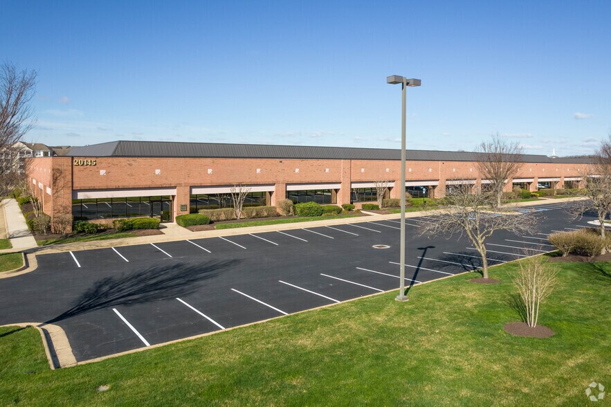 More Photos Of 20116 Ashbrook Pl, Ashburn Unknown For Lease