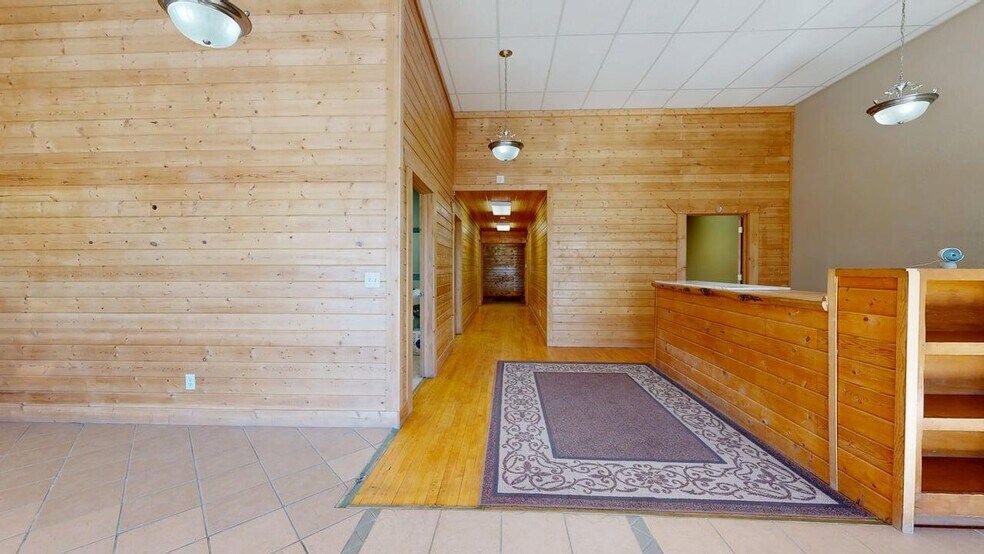 More Photos Of 113 E Main St, Laurel Office For Sale