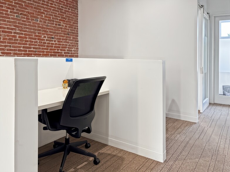 More Photos Of 120 E 3rd St, Long Beach Loft Creative Space For Sale