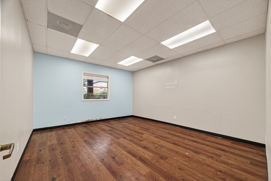 More Photos Of 2223 Dorrington St, Houston Medical For Lease