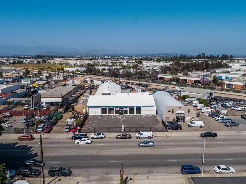 More Photos Of 1660 S Oxnard Blvd, Oxnard Warehouse For Sale