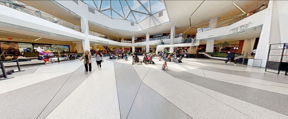 More Photos Of 3712 Prince St, Flushing Office For Lease