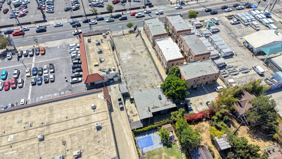 More Photos Of 1664 S Western Ave, Los Angeles Land For Sale