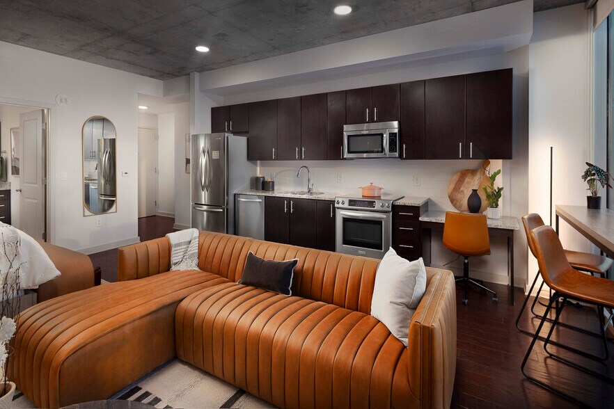 More Photos Of 2031 Westcreek Ln, Houston Apartments For Lease