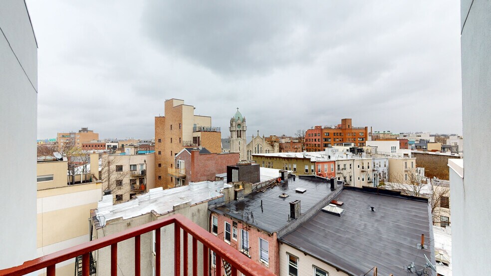 More Photos Of 518 Meeker Ave, Brooklyn Apartments For Sale