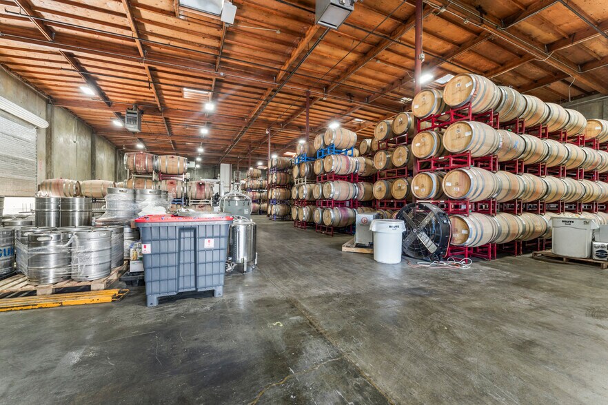 More Photos Of 962 Kaiser Rd, Napa Warehouse For Sale
