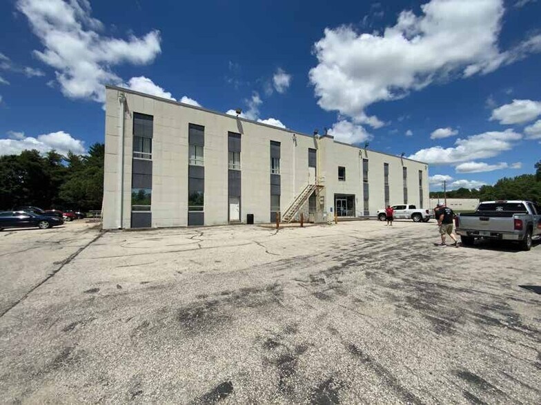 More Photos Of 4501 Emanuel Cleaver II Blvd, Kansas City Office Residential For Sale