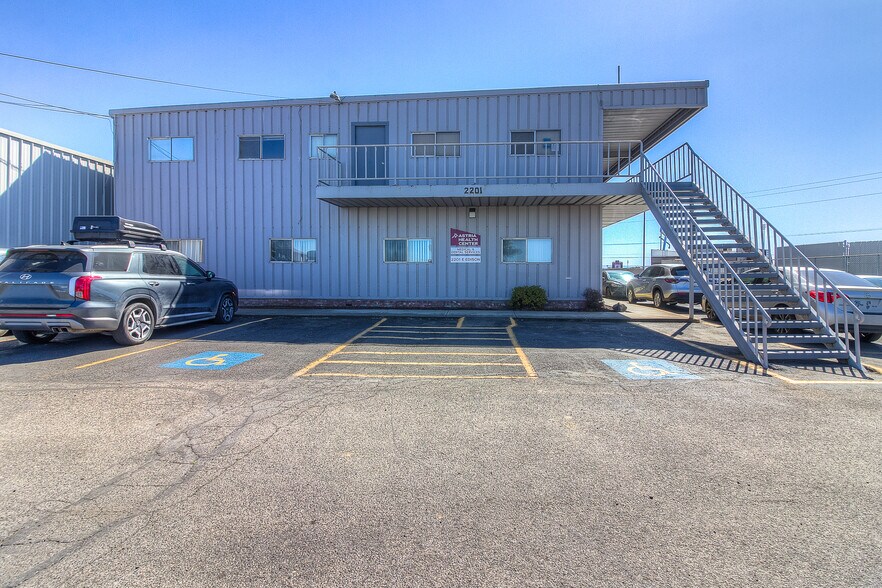 More Photos Of 2201 E Edison Rd, Sunnyside Office For Sale