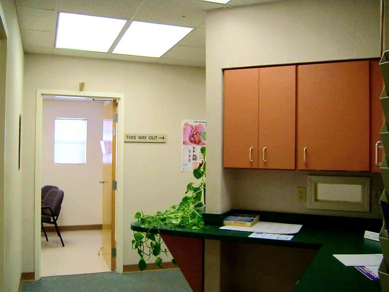 More Photos Of 748 N Us-29, Cantonment Medical For Lease