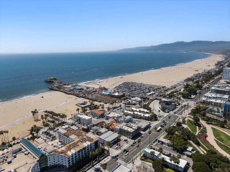 More Photos Of 35 Arcadia Ter, Santa Monica Apartments For Sale