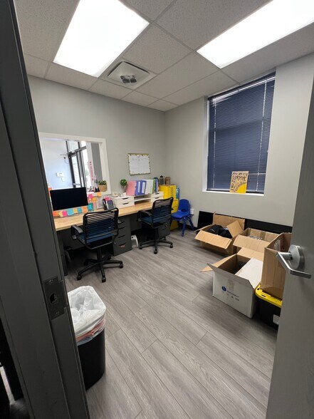 More Photos Of 3773 Monarch St, Frederick Warehouse For Lease